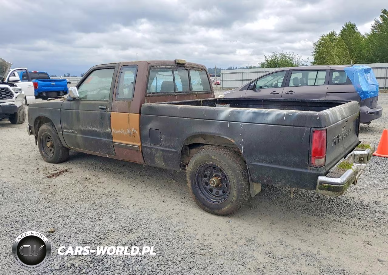 1988 Chevrolet S Truck S10 VIN:1GCCS19R7J2121354 - 2
