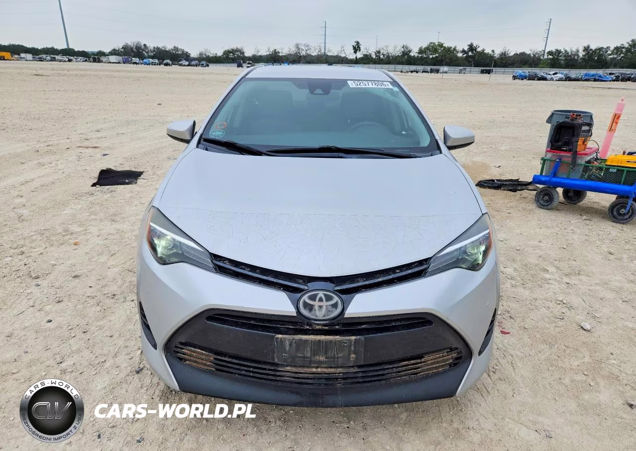 2018 Toyota Corolla Le VIN:5YFBURHEXJP789069 - 5
