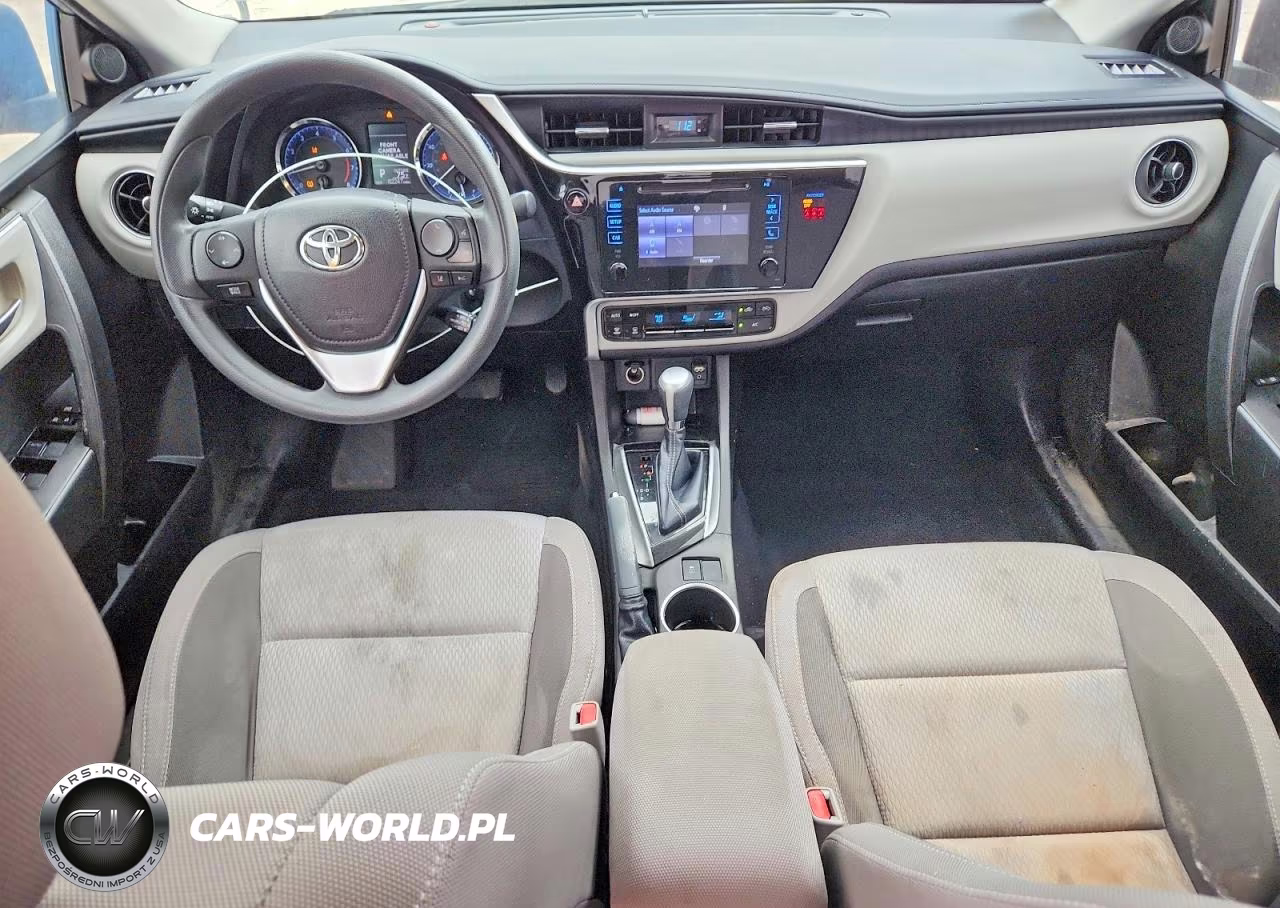 2018 Toyota Corolla Le VIN:5YFBURHEXJP789069 - 8
