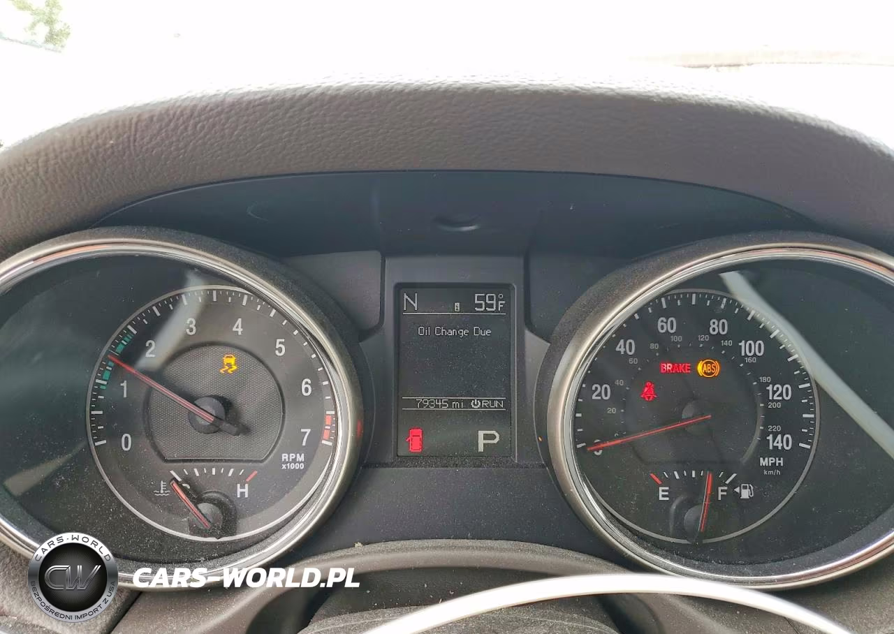 2012 Jeep Grand Cherokee VIN:1C4RJFAGXCC124461 - 9