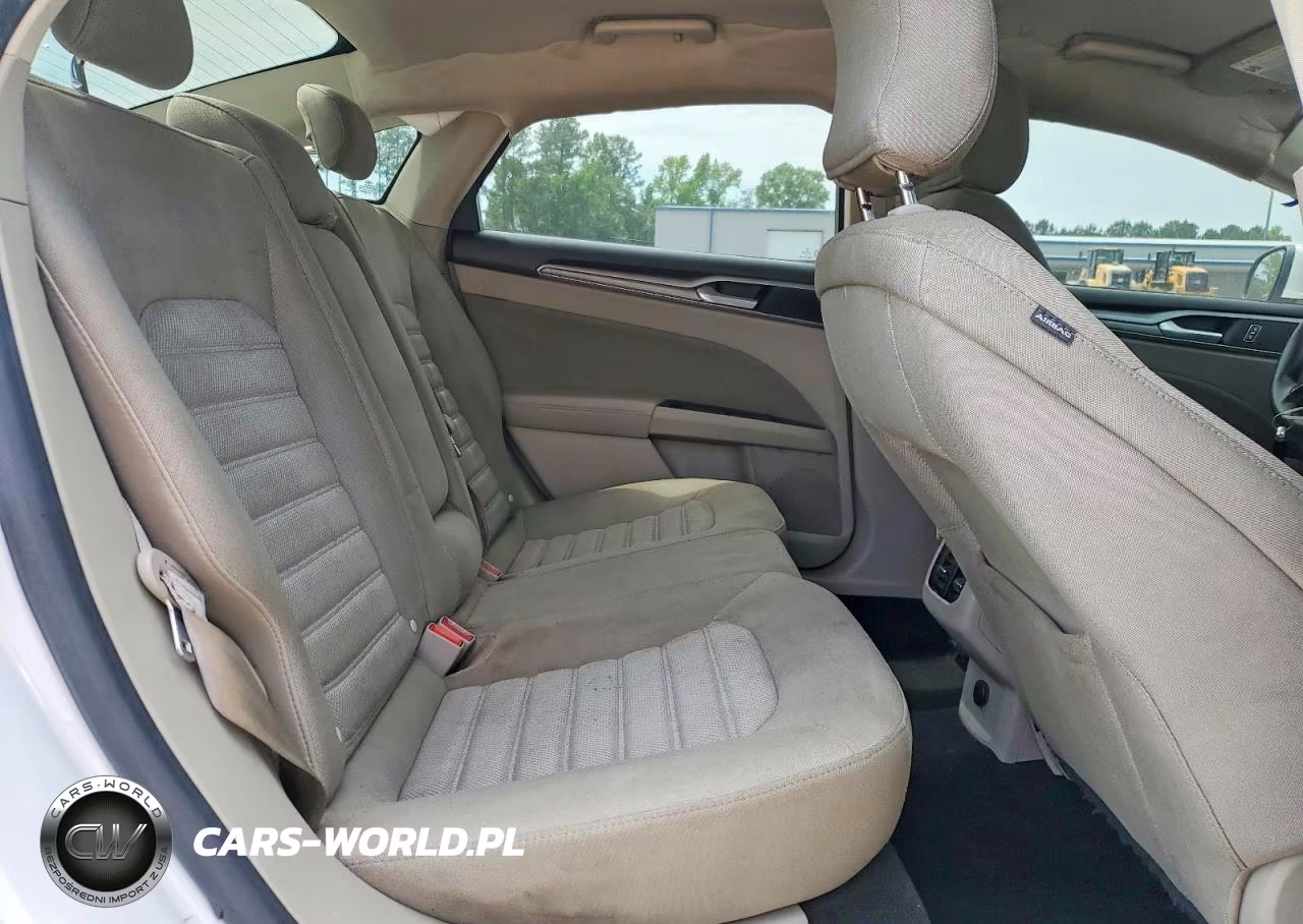 2019 Ford Fusion Se VIN:3FA6P0LU3KR220875 - 10