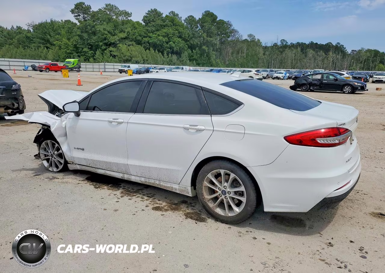 2019 Ford Fusion Se VIN:3FA6P0LU3KR220875 - 2