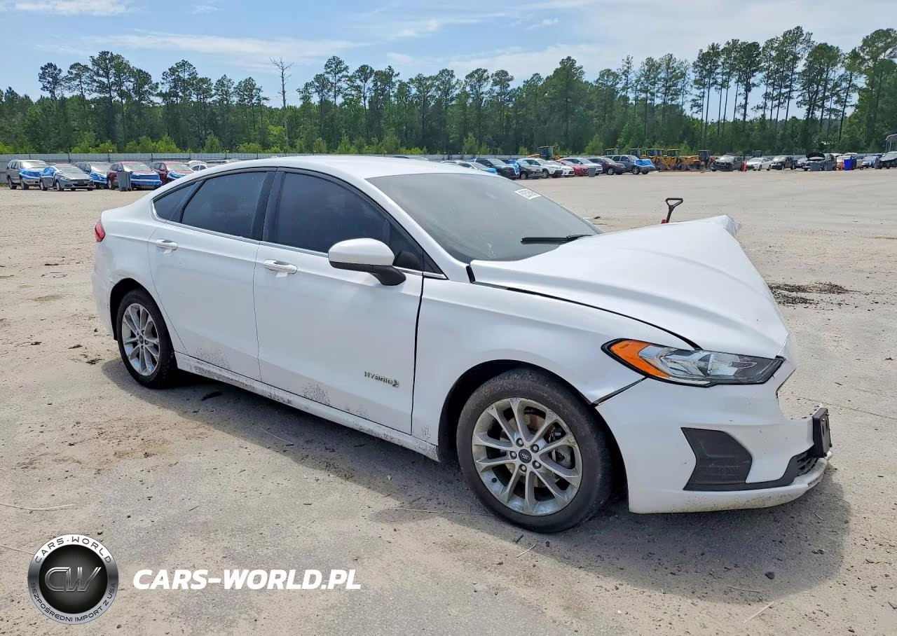 2019 Ford Fusion Se VIN:3FA6P0LU3KR220875 - 4
