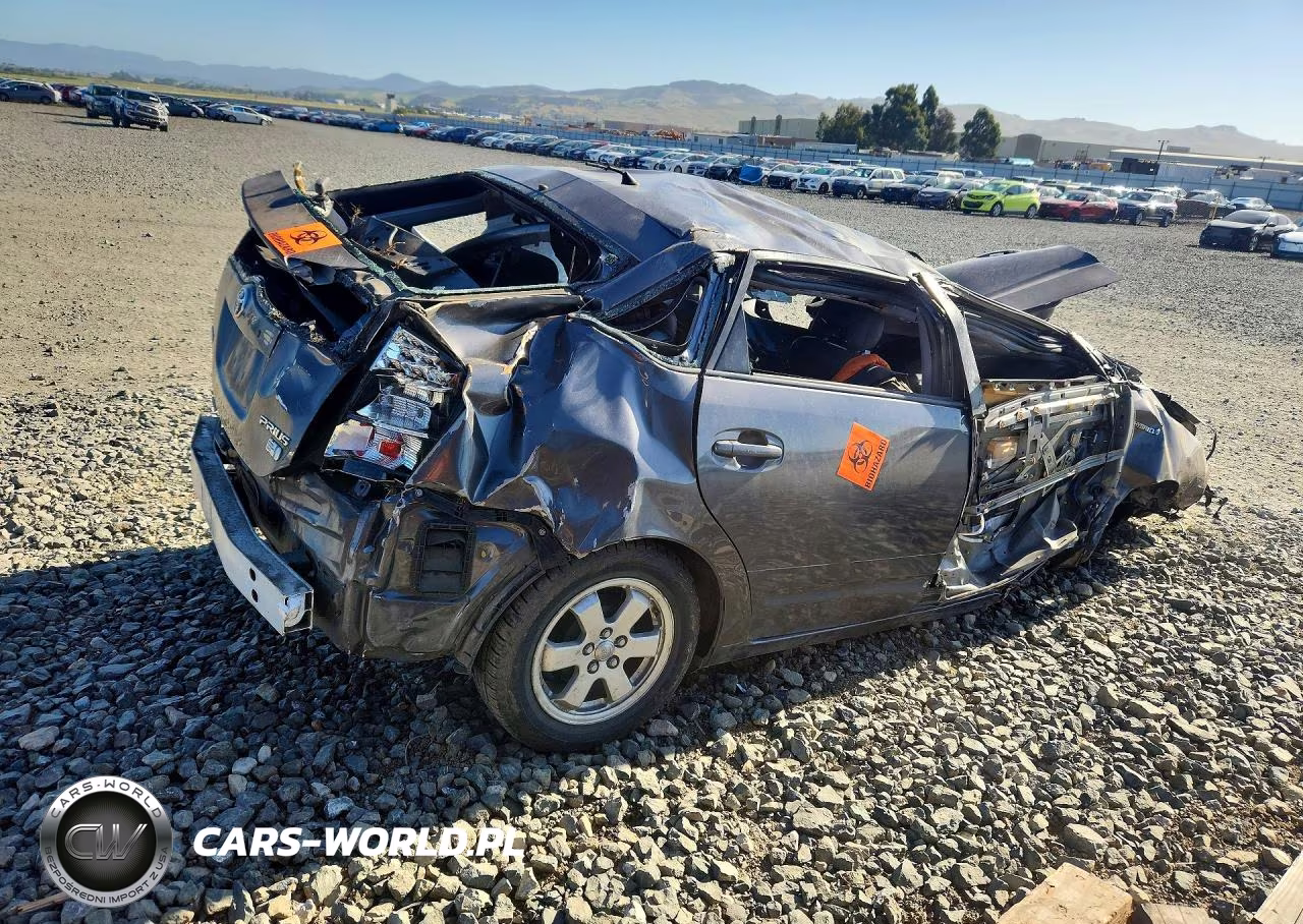 2008 Toyota Prius Base VIN:JTDKB20UX83453442 - 3