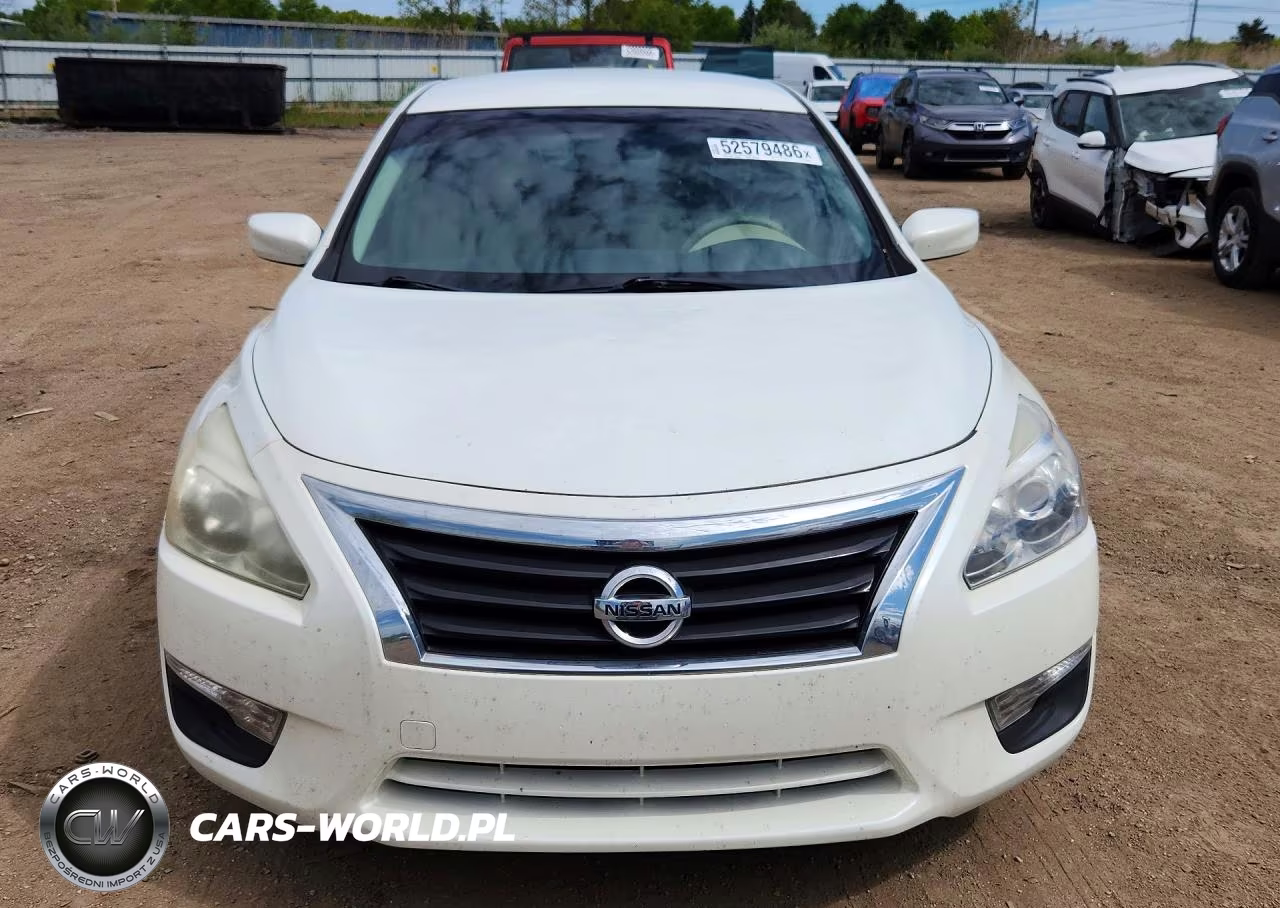 2014 Nissan Altima 2.5 S VIN:1N4AL3AP8EN384683 - 5