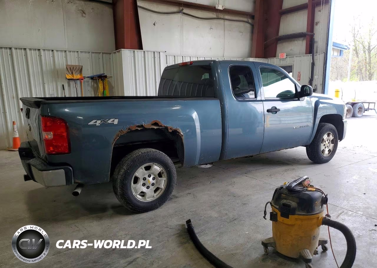 2011 Chevrolet Silverado K1500 Lt VIN:1GCRKSE3XBZ311062 - 3
