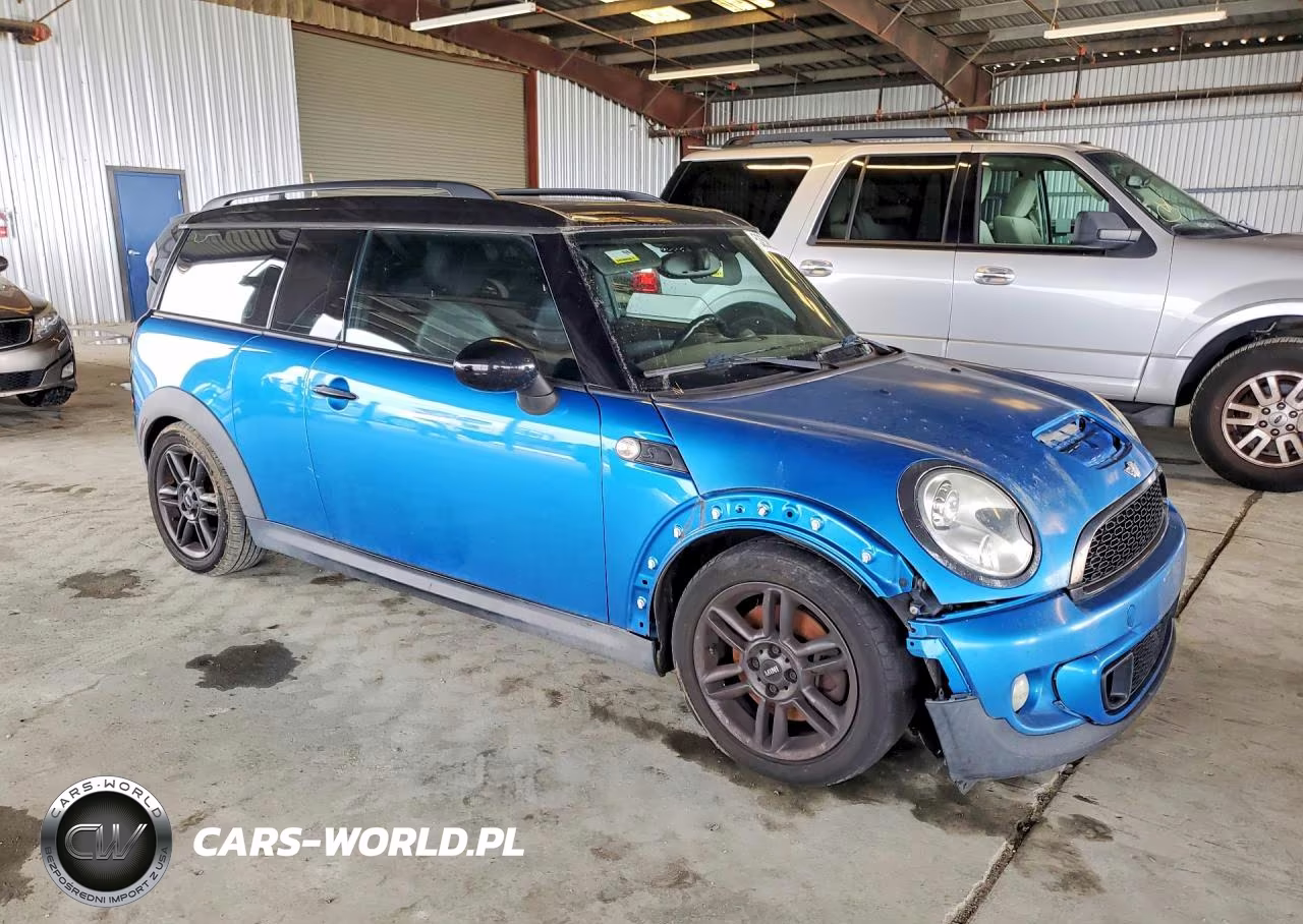 2011 Mini Cooper S Clubman VIN:WMWZG3C52BTY31381 - 4