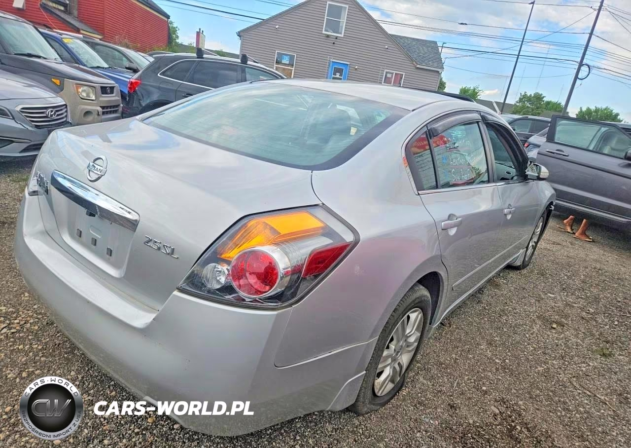 2012 Nissan Altima 2.5 VIN:1N4AL2AP1CC123169 - 4