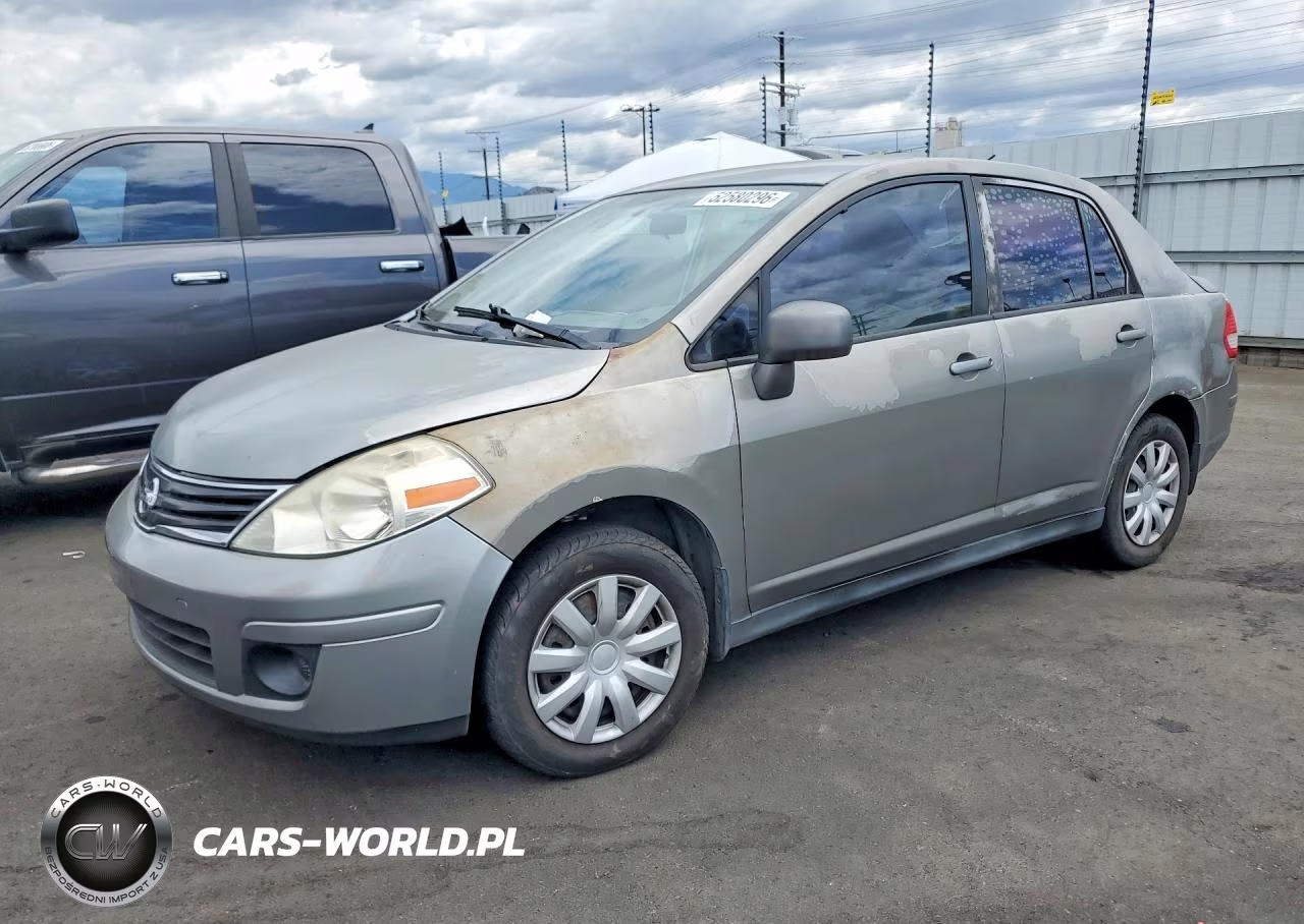 2010 Nissan Versa 1.8 S