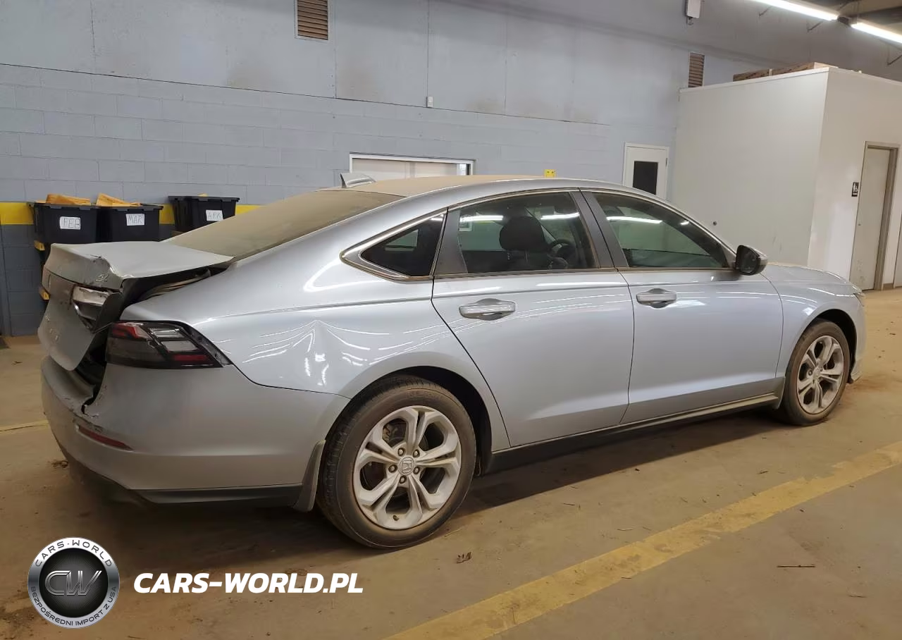2025 Honda Accord Lx VIN:1HGCY1F29SA010576 - 3