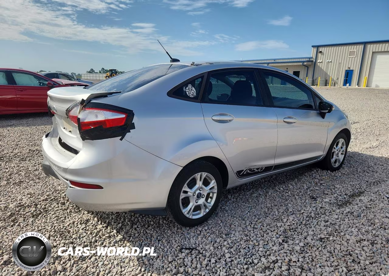 2014 Ford Fiesta Se VIN:3FADP4BJ2EM114151 - 3