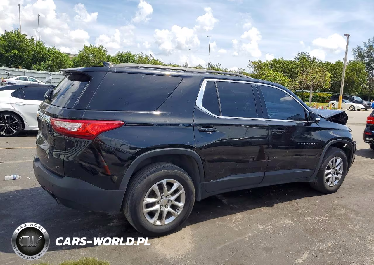 2019 Chevrolet Traverse Lt VIN:1GNERGKW2KJ209816 - 3