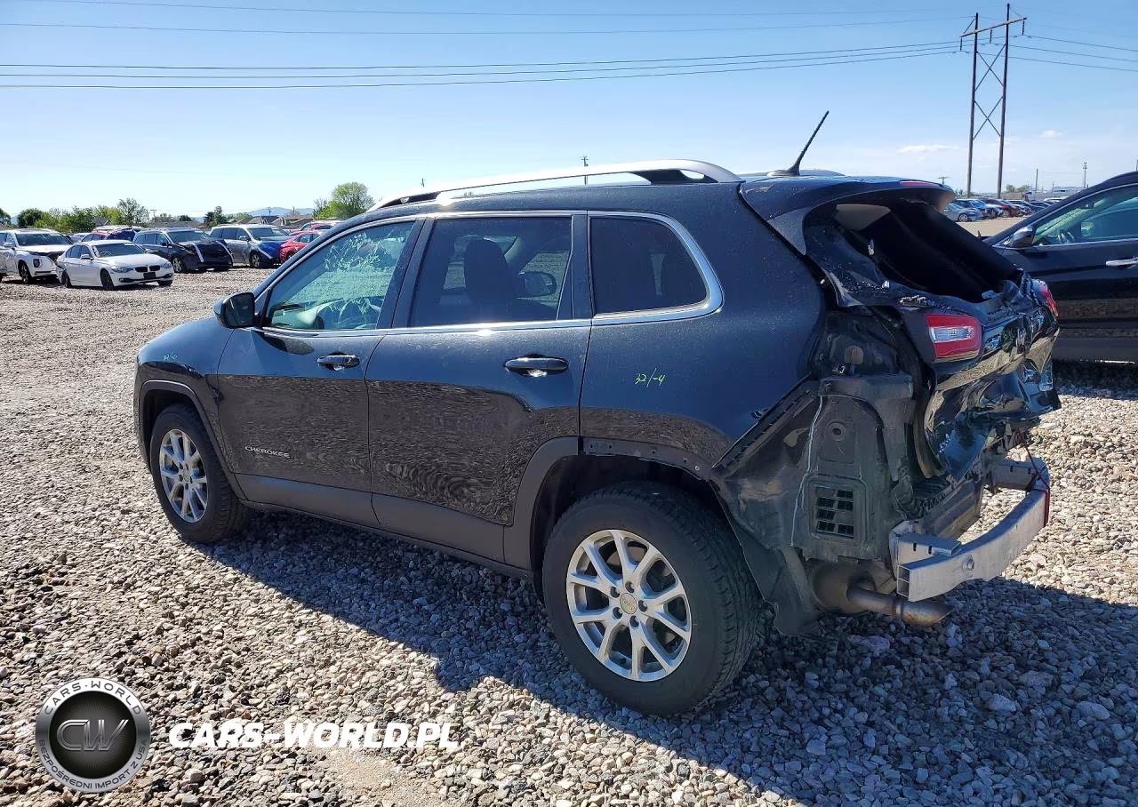 2016 Jeep Cherokee Latitude VIN:1C4PJMCB7GW225281 - 2