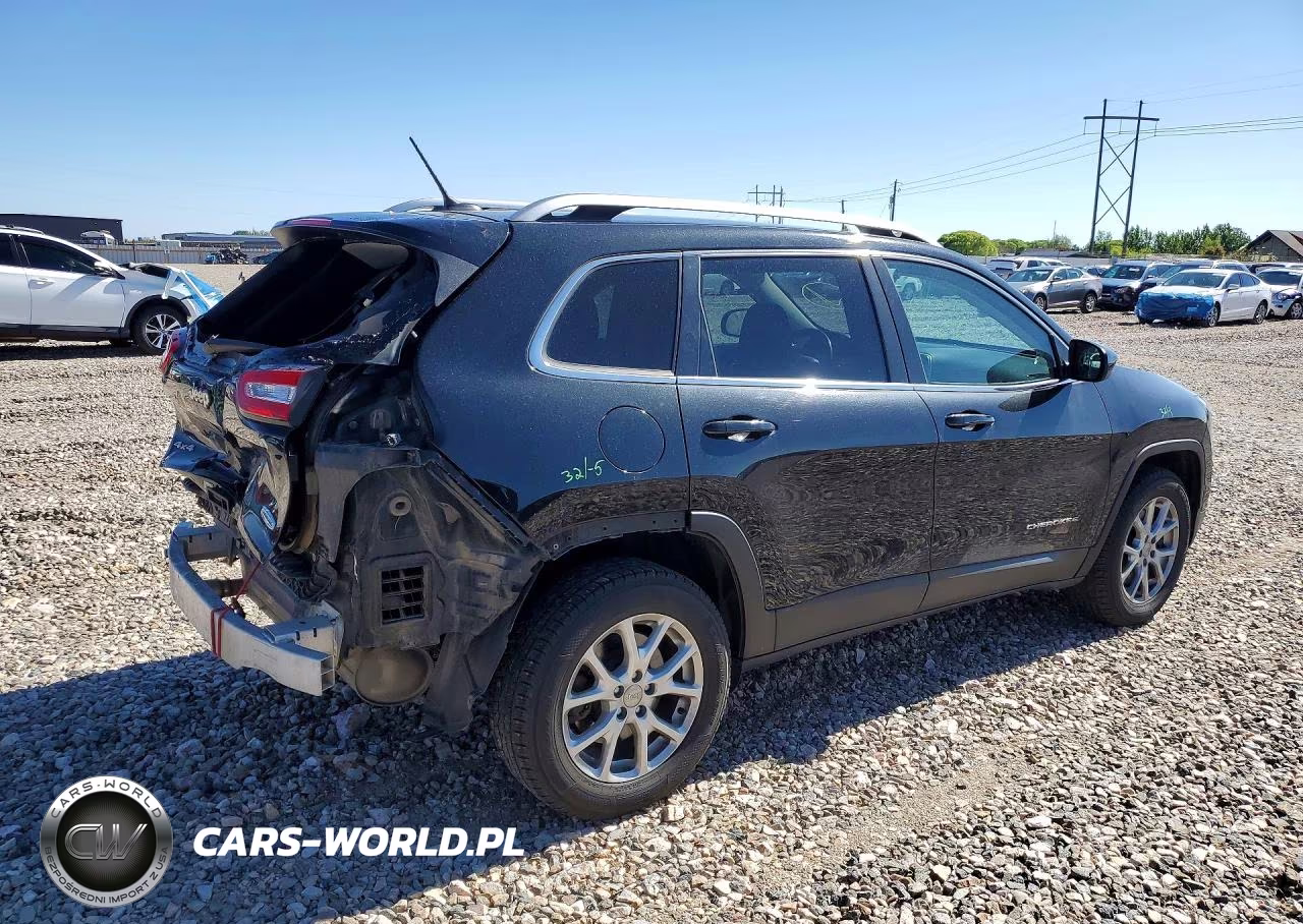 2016 Jeep Cherokee Latitude VIN:1C4PJMCB7GW225281 - 3