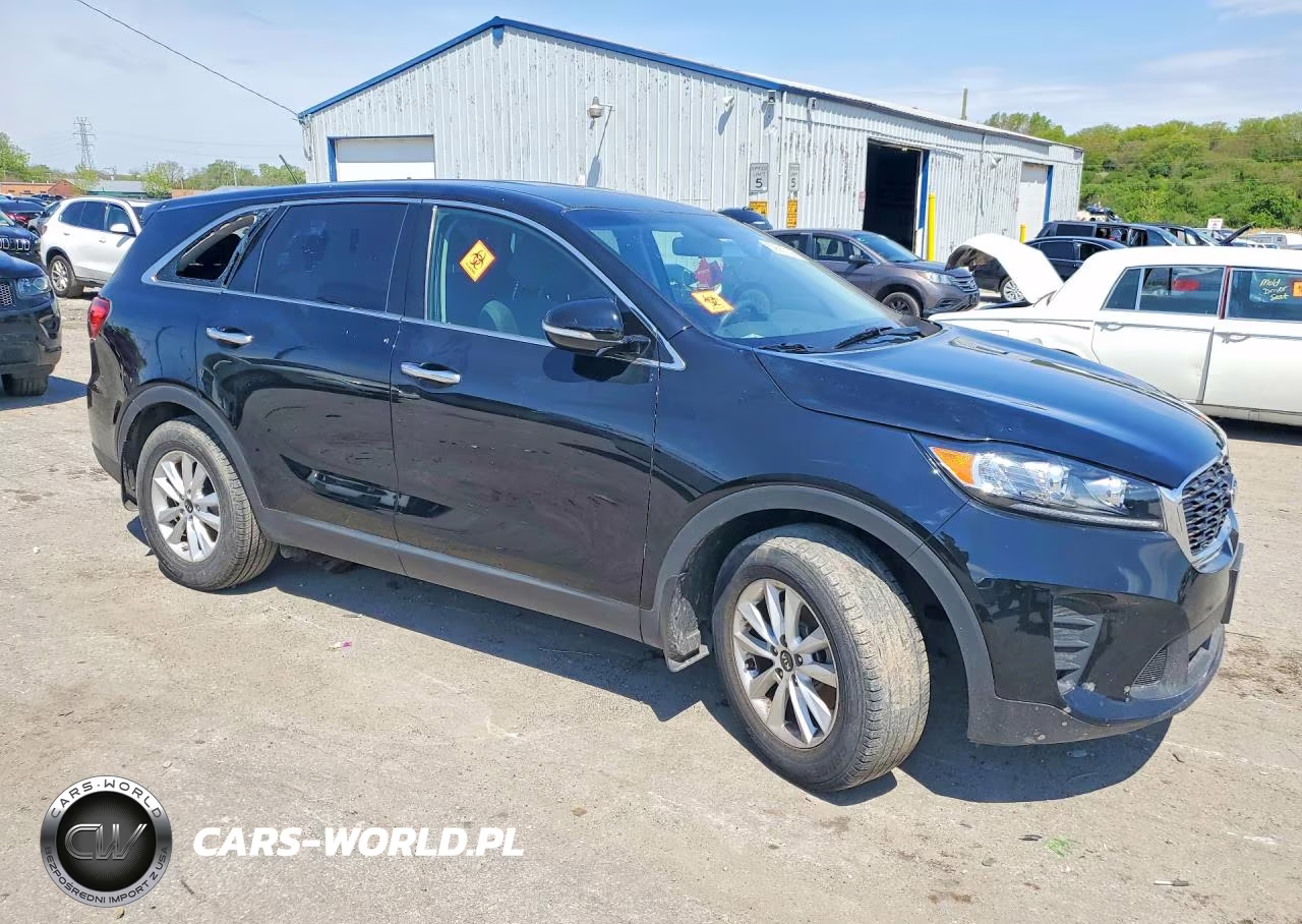 2019 Kia Sorento L VIN:5XYPG4A34KG582367 - 4