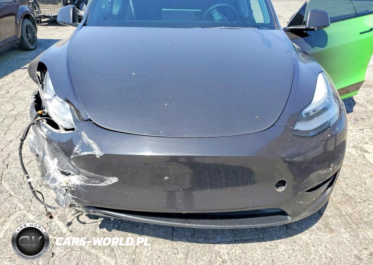 2021 Tesla Model Y VIN:5YJYGDEE6MF148543 - 11