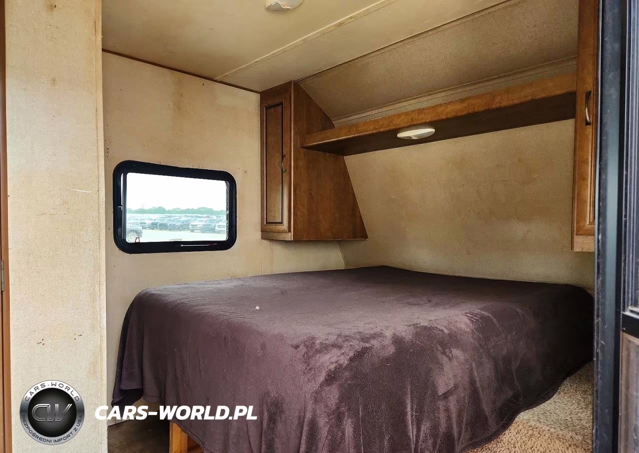 2017 Cross Roads Zinger Camper VIN:4V0TC2124HJ011627 - 5