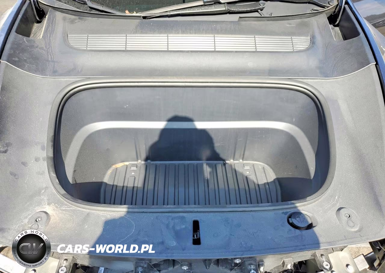 2026 Tesla Model Y VIN:7SAYGDEE1TA388288 - 12