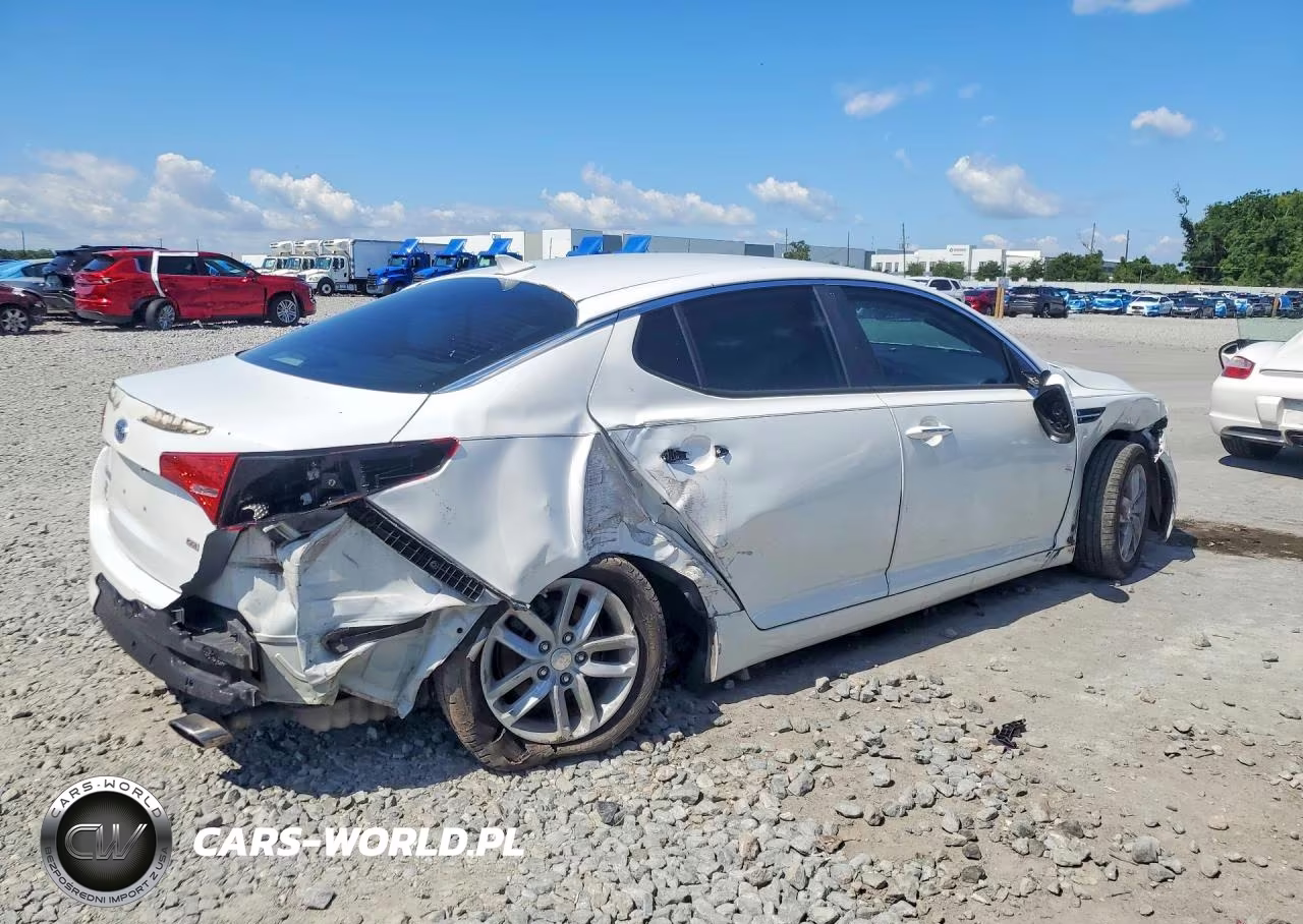2013 Kia Optima Lx VIN:5XXGM4A76DG237389 - 3