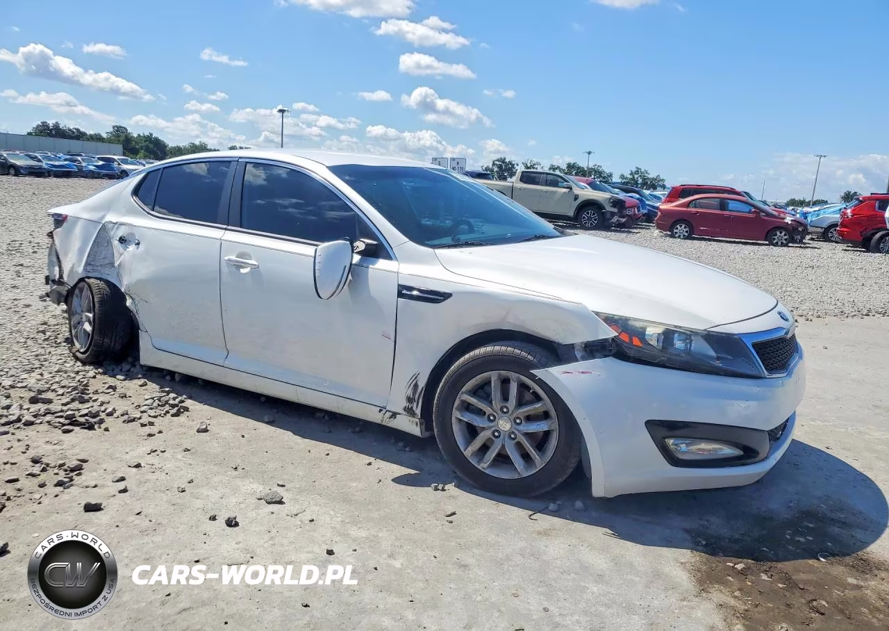 2013 Kia Optima Lx VIN:5XXGM4A76DG237389 - 4
