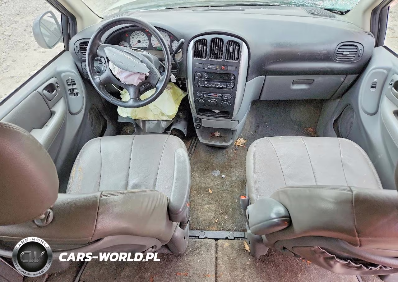 2006 Chrysler Town & Country Touring VIN:2A8GP54L06R655827 - 8