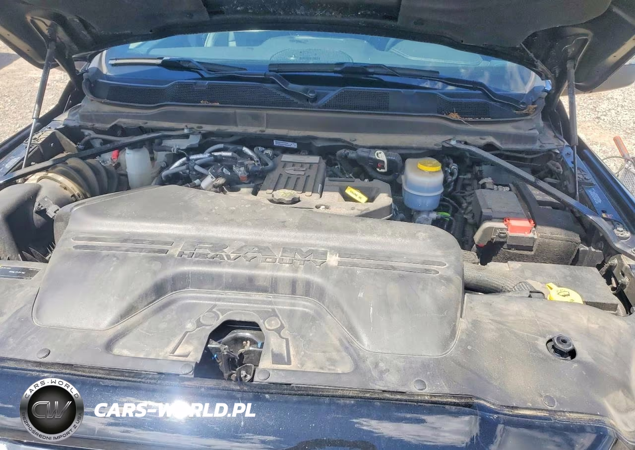 2025 Ram 2500 Laramie VIN:3C63R5FL1SG508887 - 11