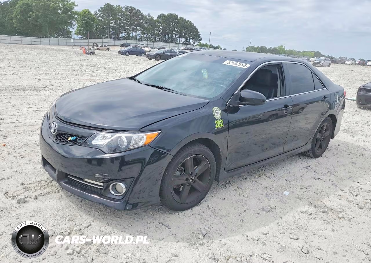 2013 Toyota Camry Se – zdjęcie 1 z 12