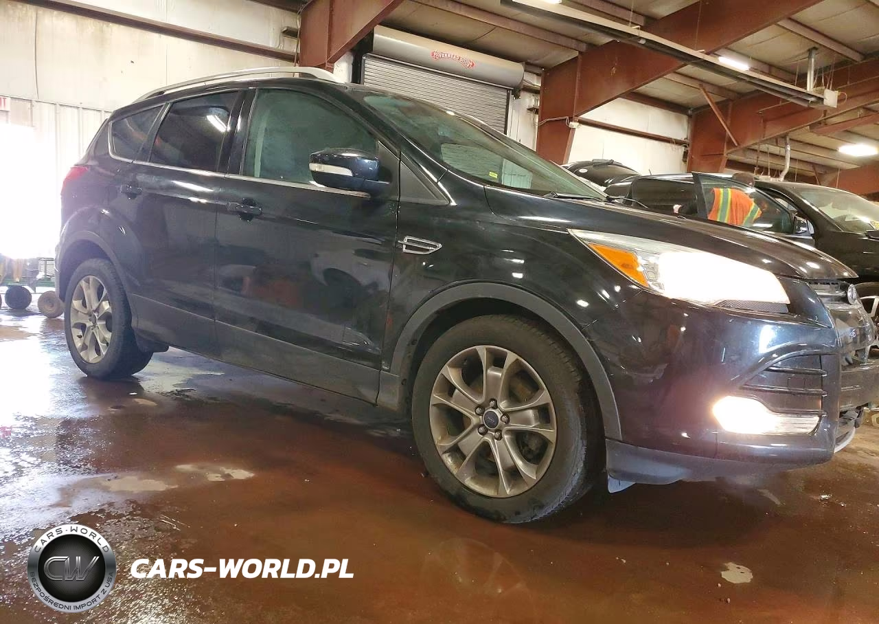 2015 Ford Escape Titanium VIN:1FMCU9JXXFUB23139 - 4