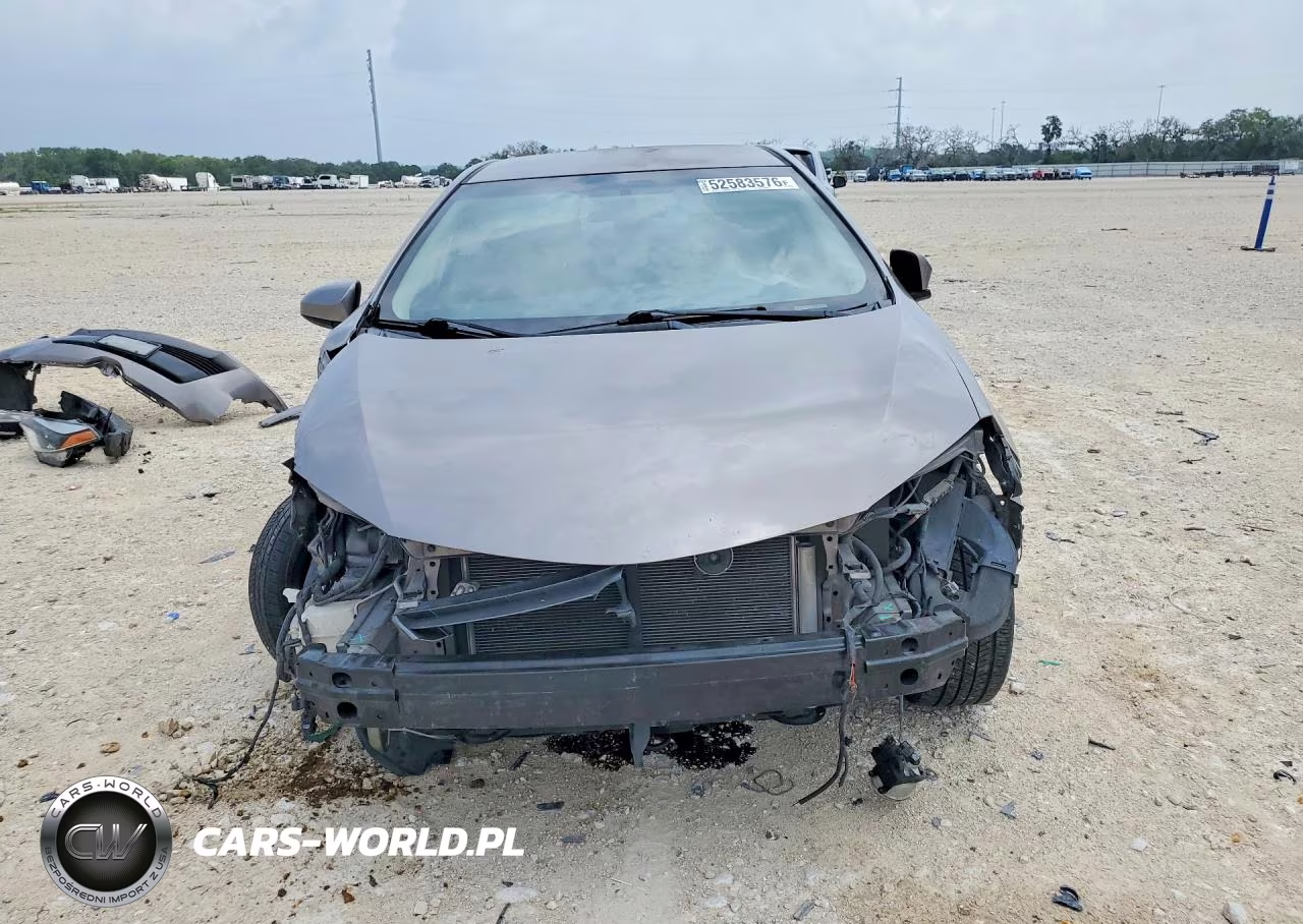 2015 Toyota Corolla Le Plus VIN:5YFBURHE1FP299921 - 5
