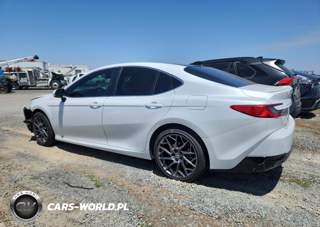 2025 Toyota Camry Xle VIN:4T1DAACK6SU586180 - 2
