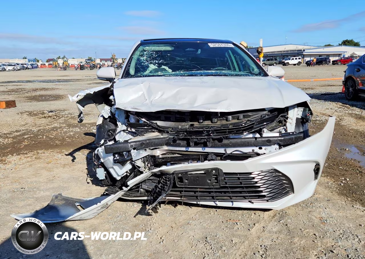 2025 Toyota Camry Xle VIN:4T1DAACK6SU586180 - 5