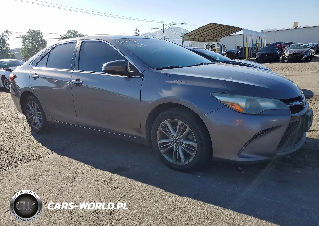 2016 Toyota Camry Se VIN:4T1BF1FK9GU555744 - 4