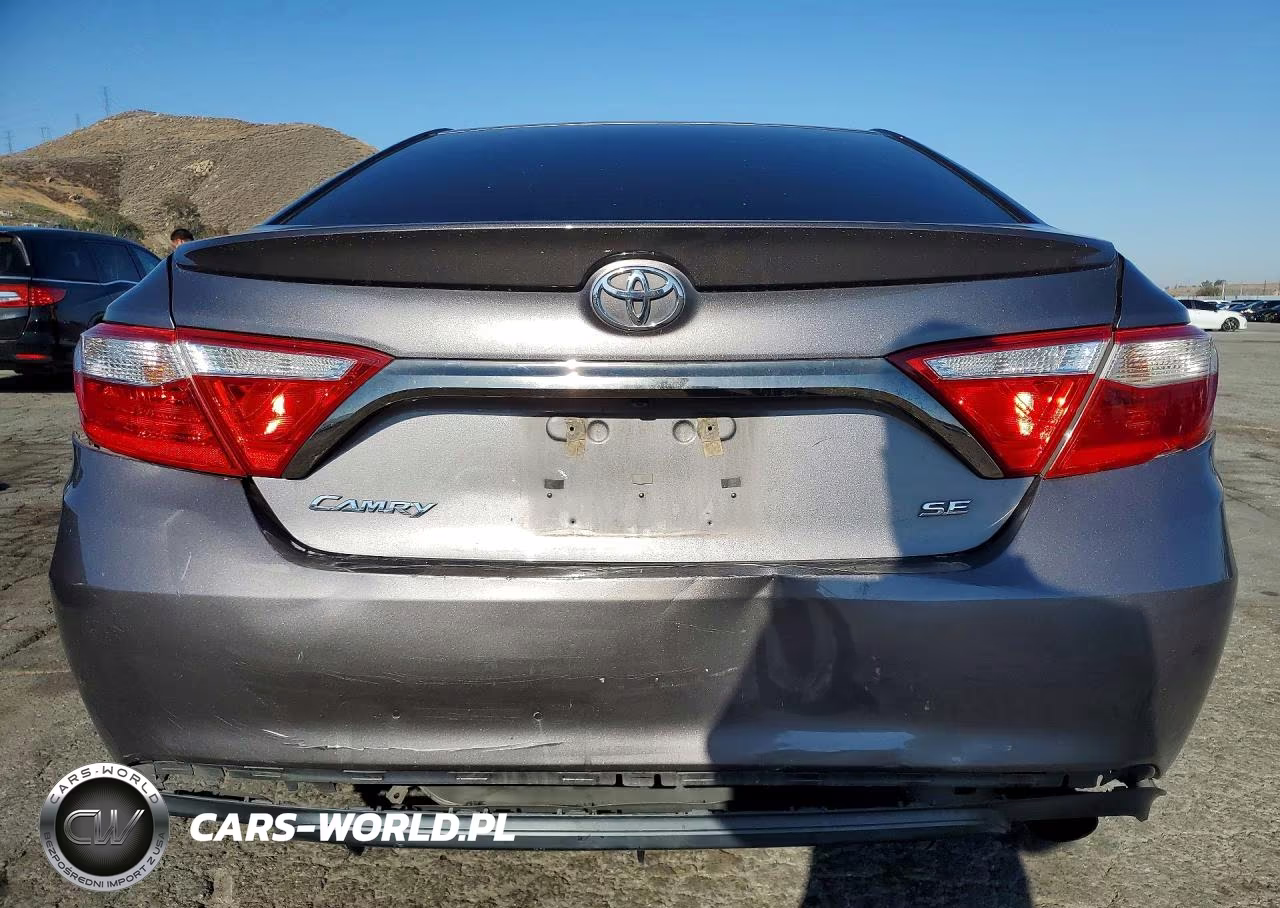 2016 Toyota Camry Se VIN:4T1BF1FK9GU555744 - 6