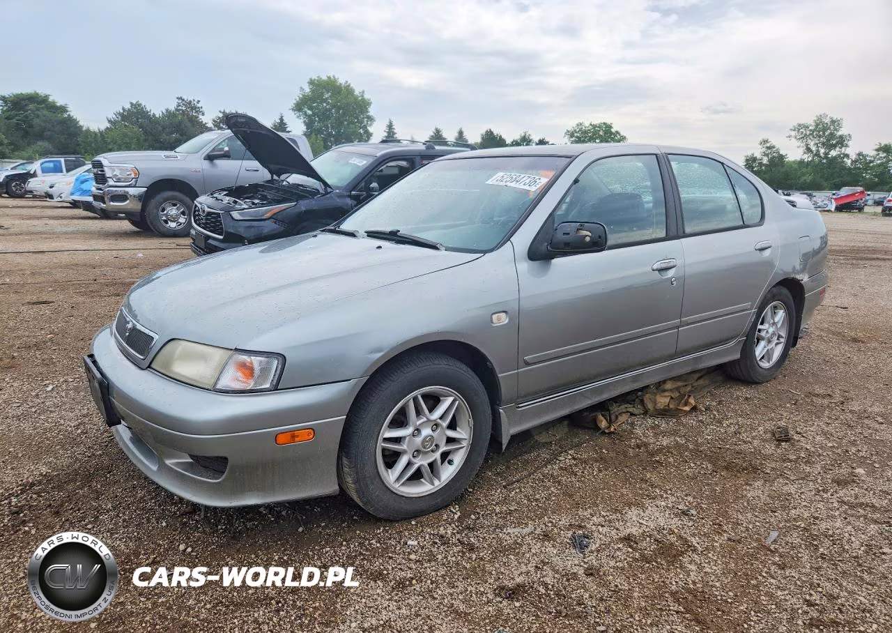 2002 Infiniti G20 Base