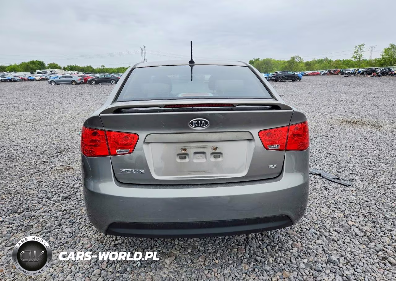 2011 Kia Forte VIN:KNAFU4A2XB5445614 - 6
