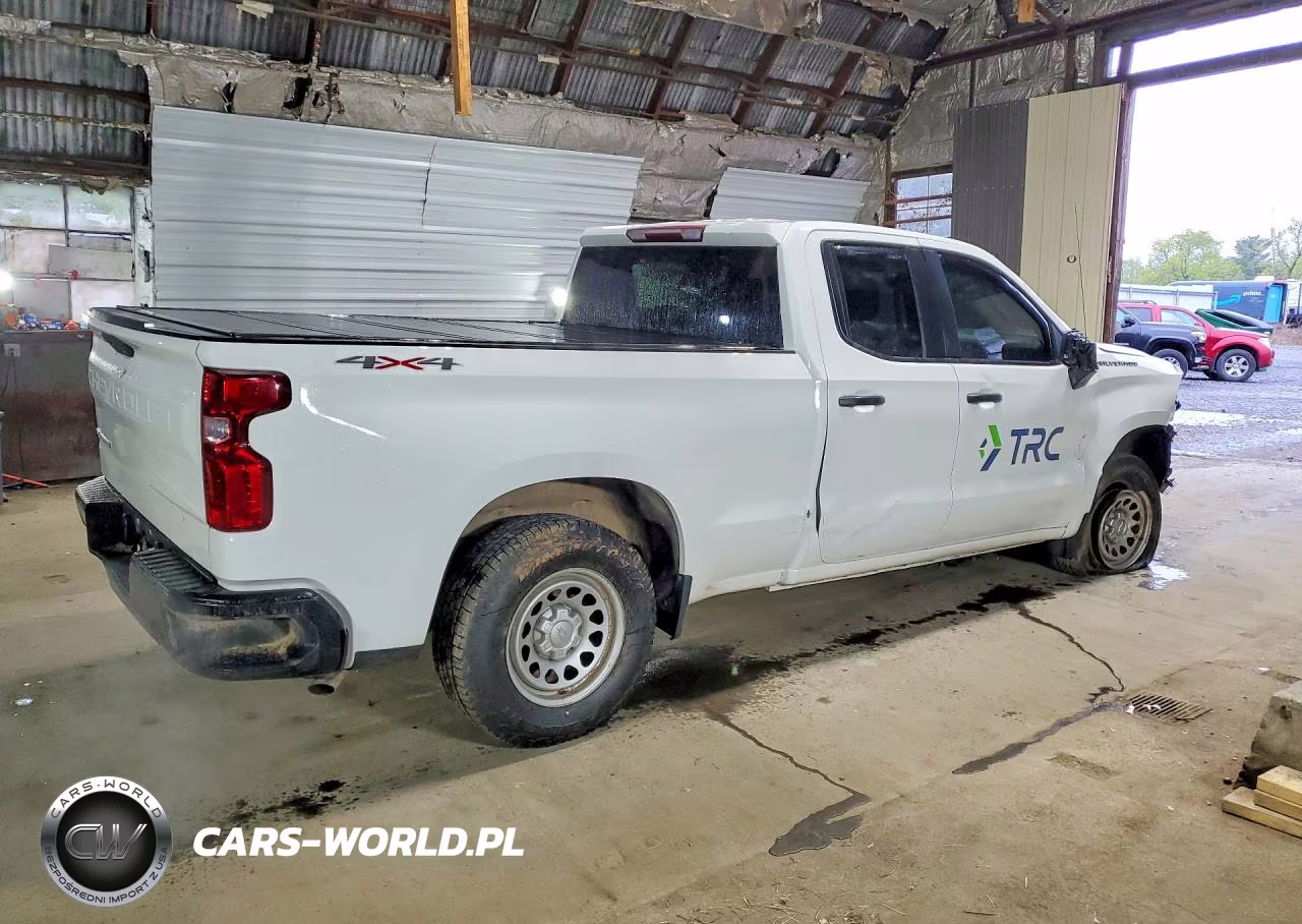 2021 Chevrolet Silverado K1500 VIN:1GCRYAEF4MZ314514 - 3