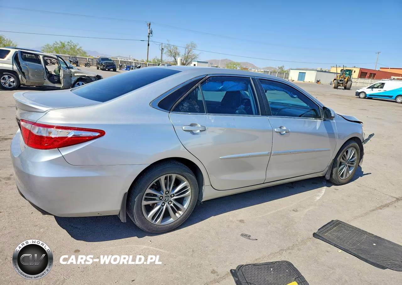 2015 Toyota Camry Se VIN:4T1BF1FK1FU900487 - 3