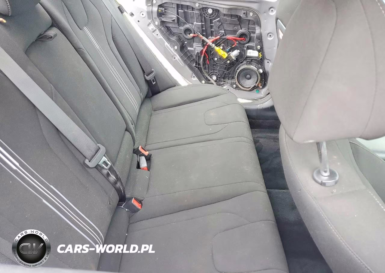 2025 Hyundai Elantra Sel VIN:KMHLS4DG7SU943113 - 10