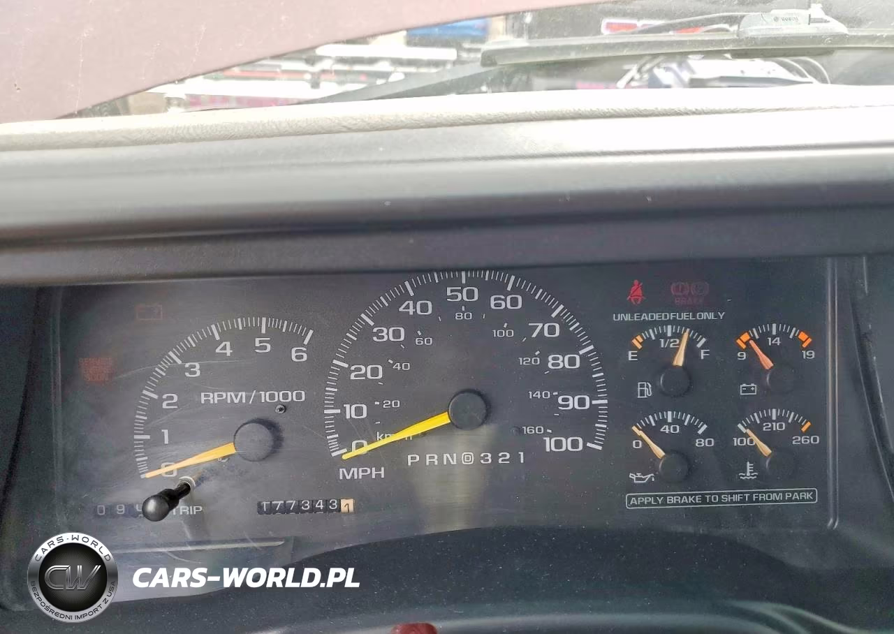 1999 GMC K1500 Subu VIN:3GKFK16R0XG531905 - 9