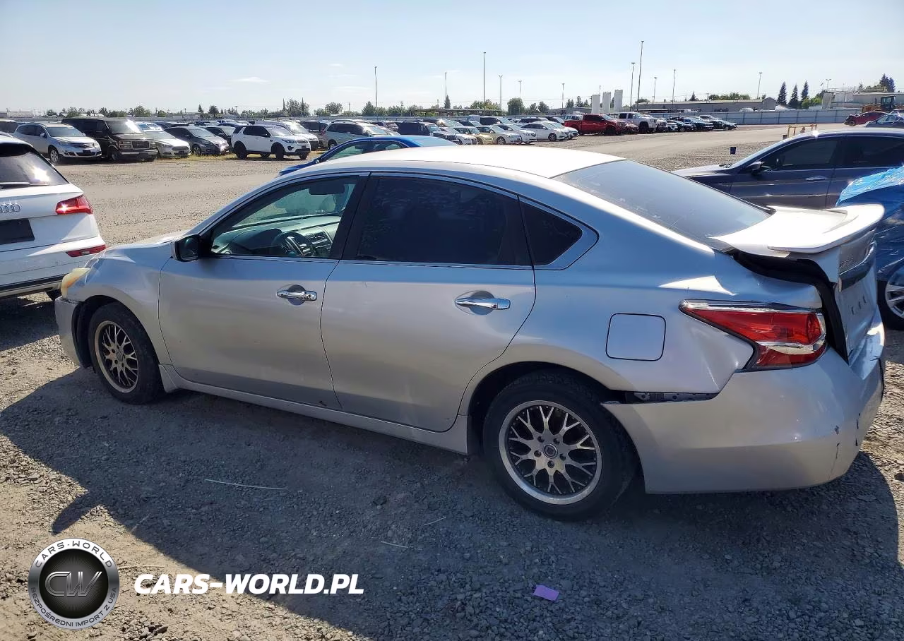 2014 Nissan Altima 2.5 S VIN:1N4AL3AP3EN366205 - 2