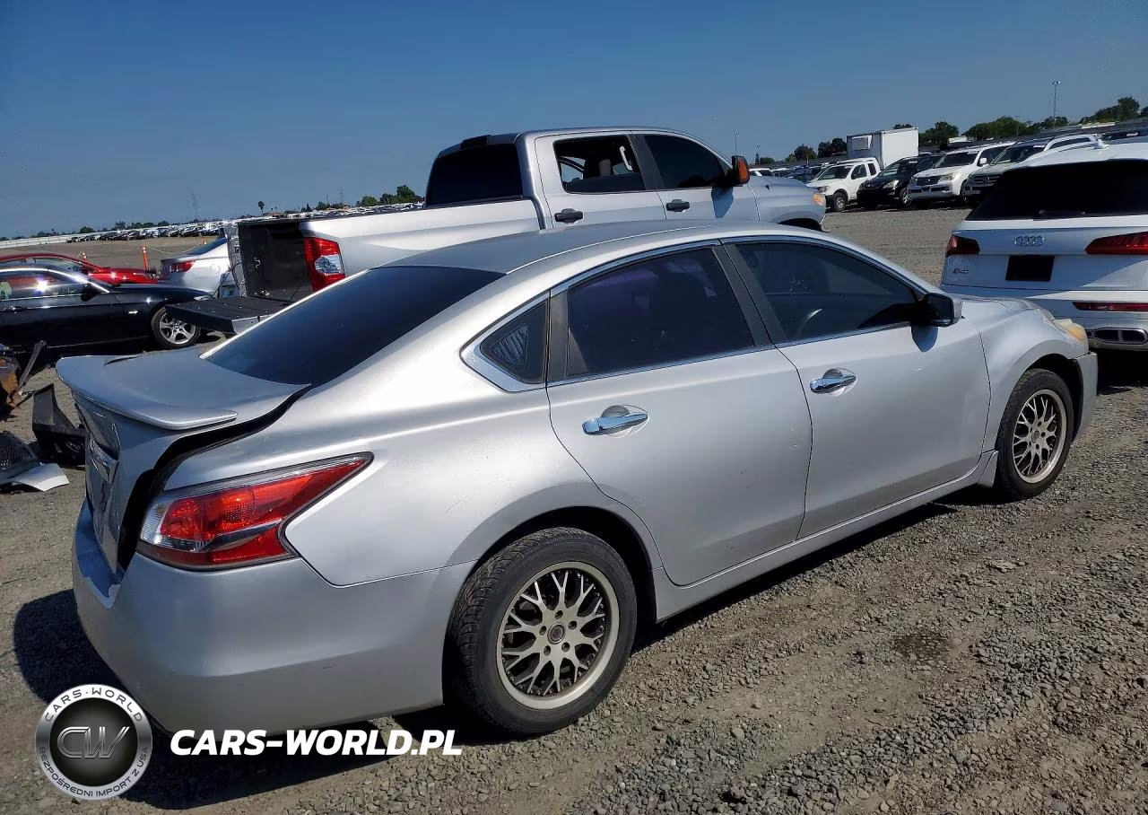 2014 Nissan Altima 2.5 S VIN:1N4AL3AP3EN366205 - 3