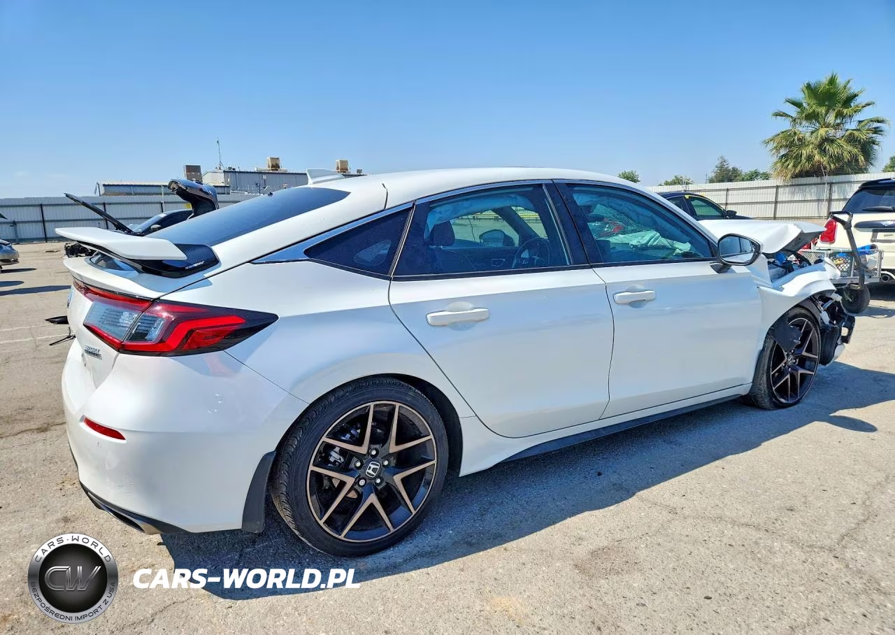 2023 Honda Civic Sport Touring VIN:19XFL1H81PE007879 - 3