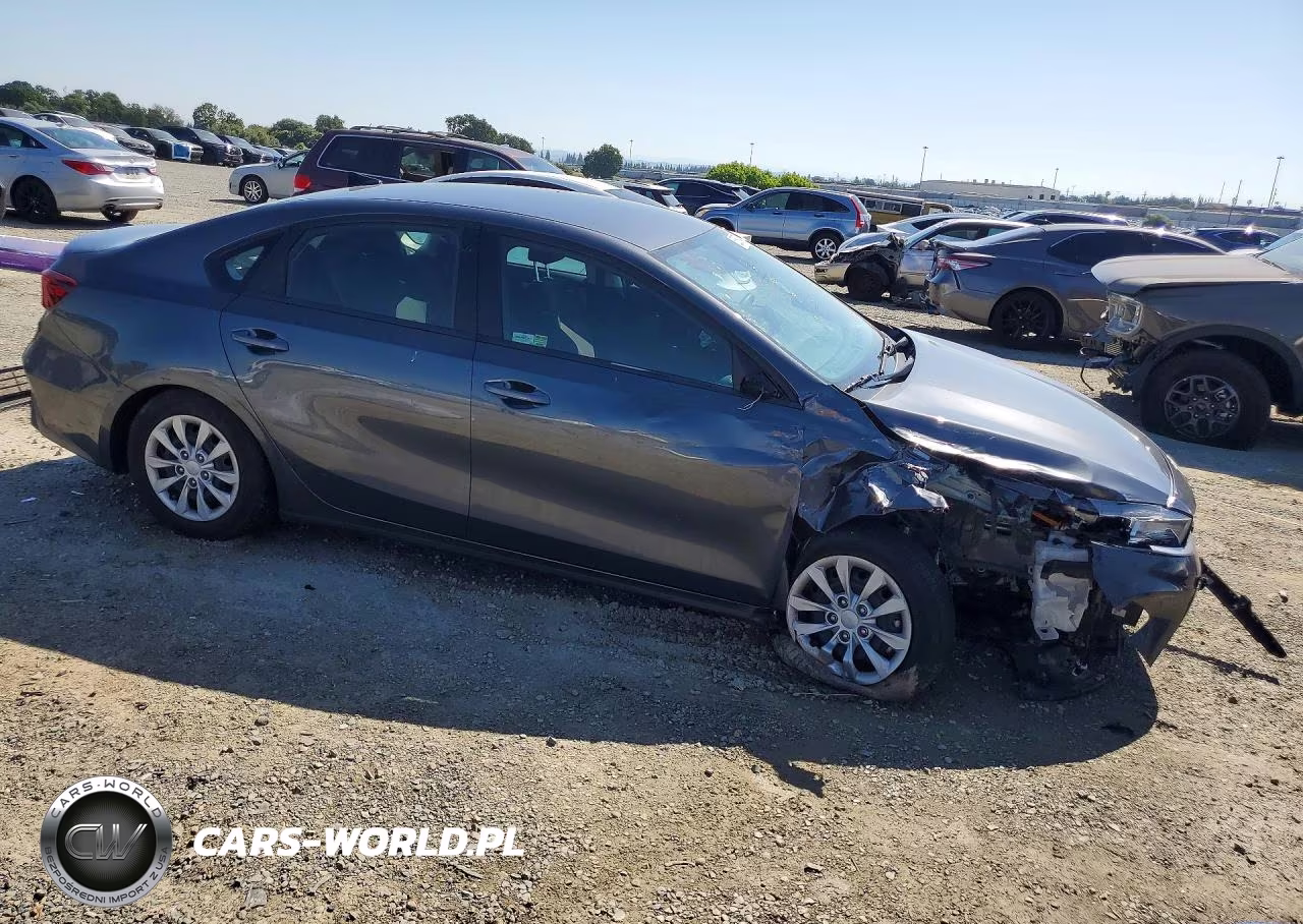 2024 Kia Forte Lx VIN:3KPF24AD9RE772854 - 4