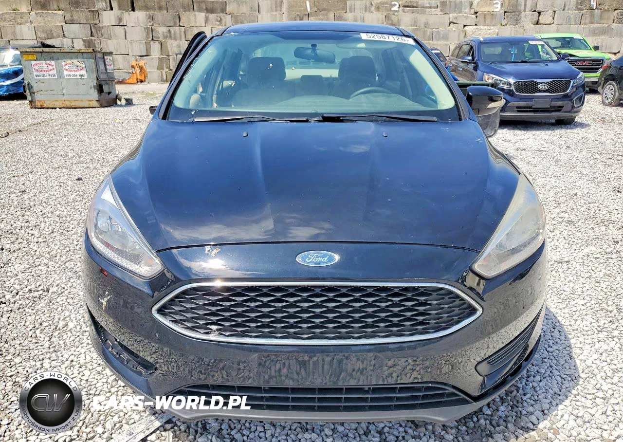 2017 Ford Focus Se VIN:1FADP3F28HL318181 - 5