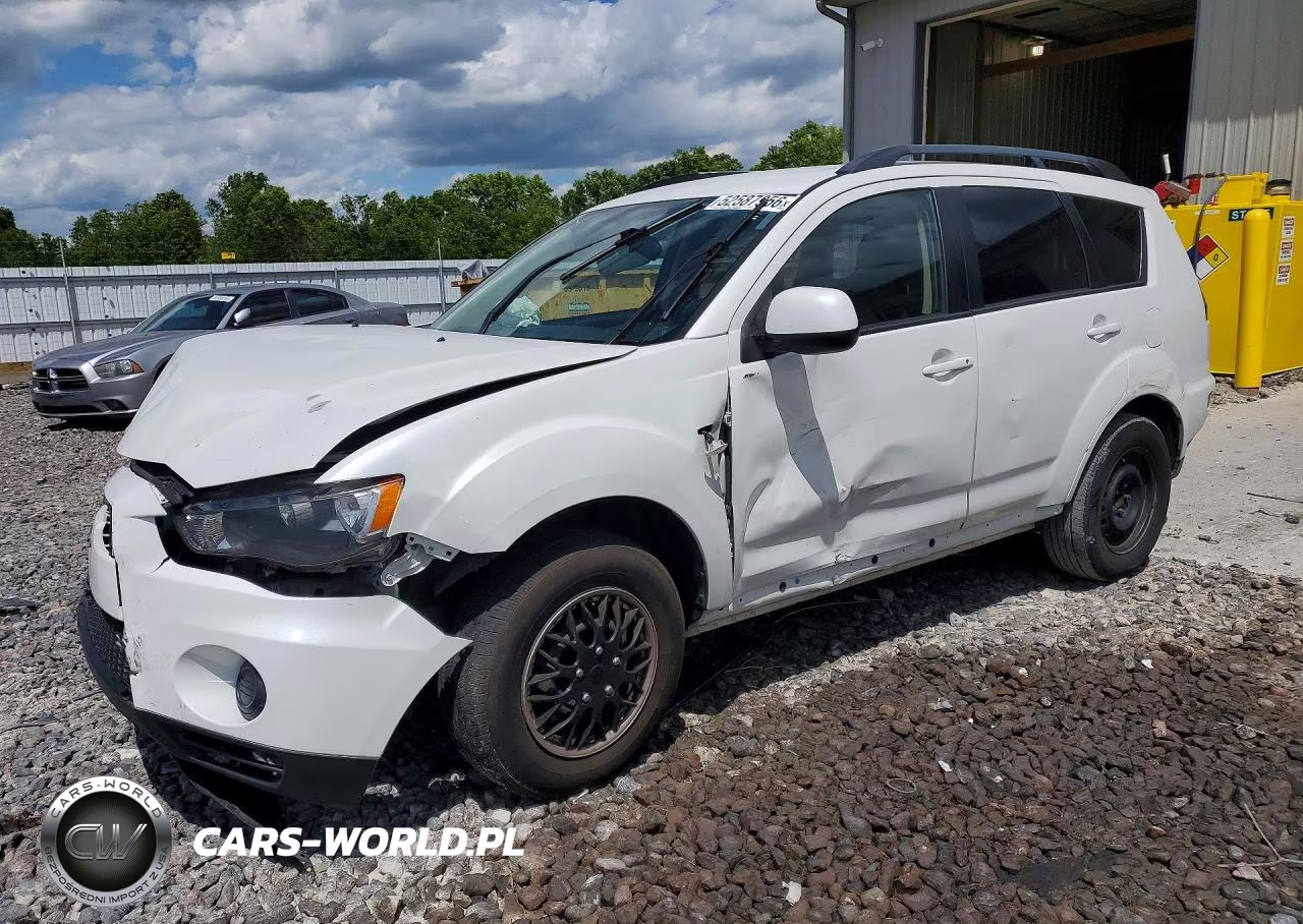 2013 Mitsubishi Outlander Es