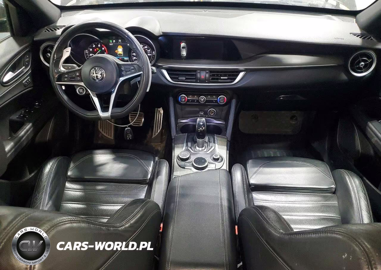2018 Alfa Romeo Stelvio Ti Sport VIN:ZASFAKNN7J7B89642 - 8