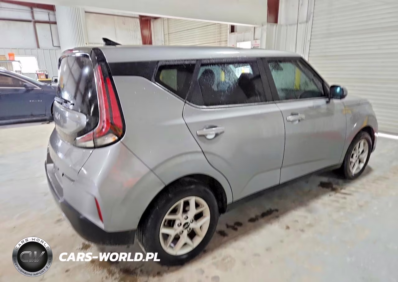 2023 Kia Soul Lx VIN:KNDJ23AU6P7866174 - 3