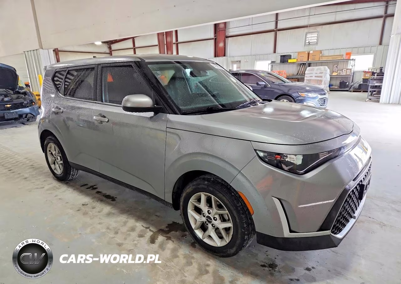 2023 Kia Soul Lx VIN:KNDJ23AU6P7866174 - 4