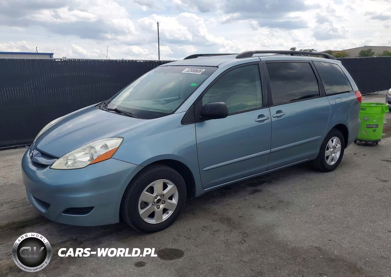 2008 Toyota Sienna Le 7-Passenger