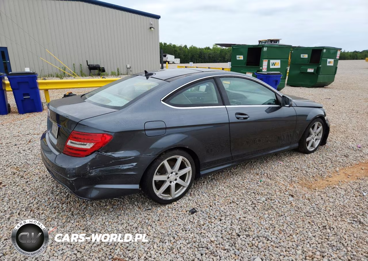 2013 Mercedes-Benz C 250 VIN:WDDGJ4HBXDG002026 - 3